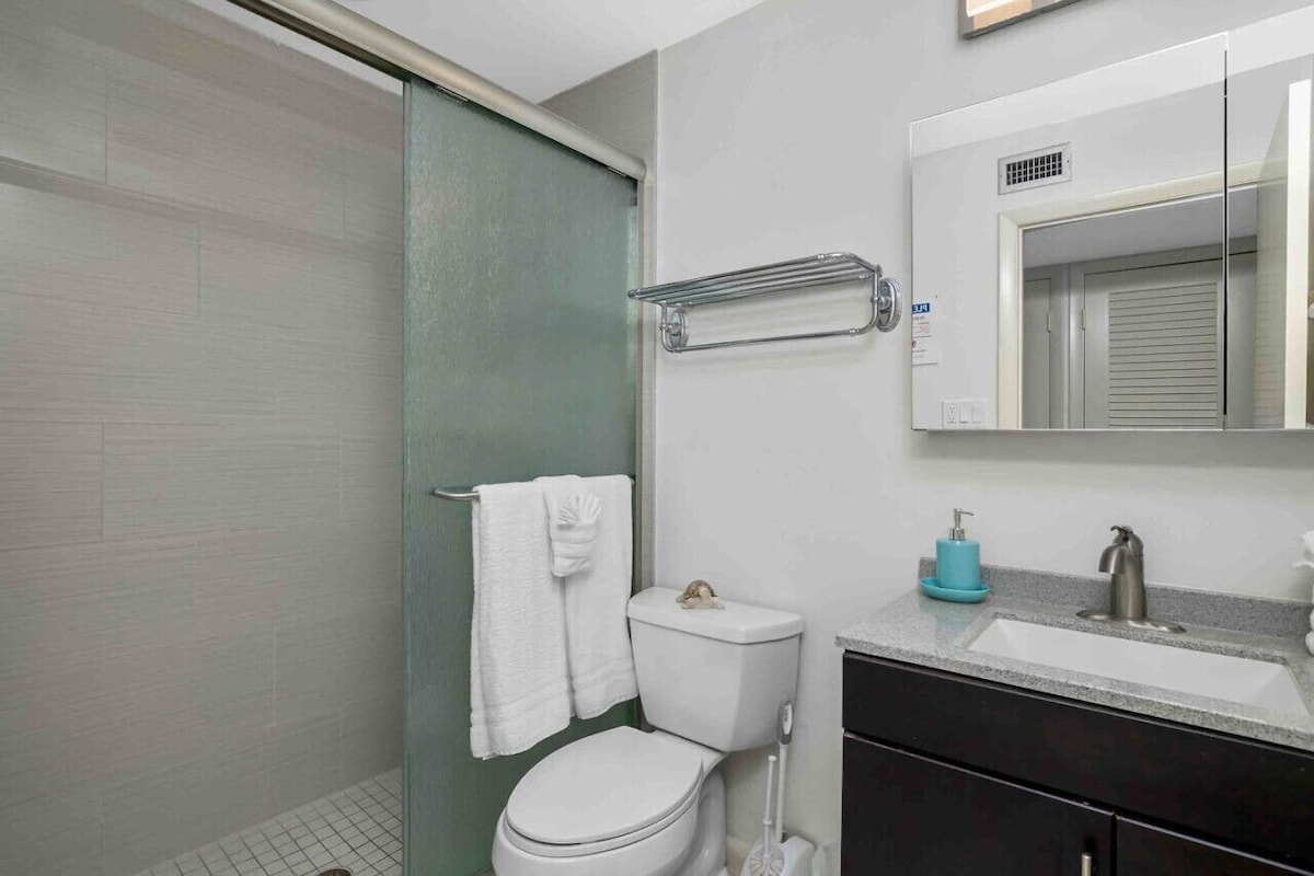 Photo 6 of OLDE NAPLES Beach Luxury