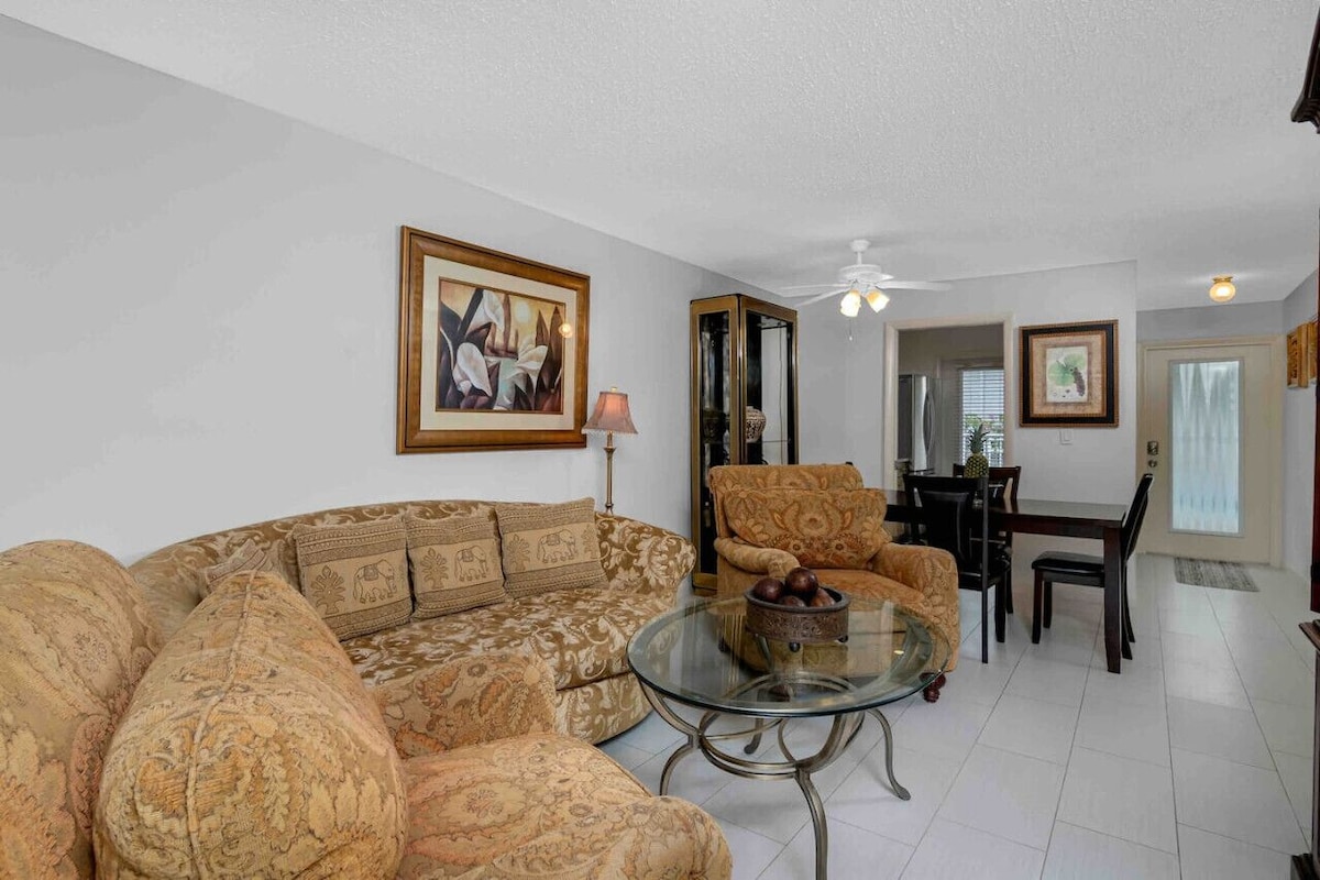 Photo 13 of OLDE NAPLES Beach Luxury
