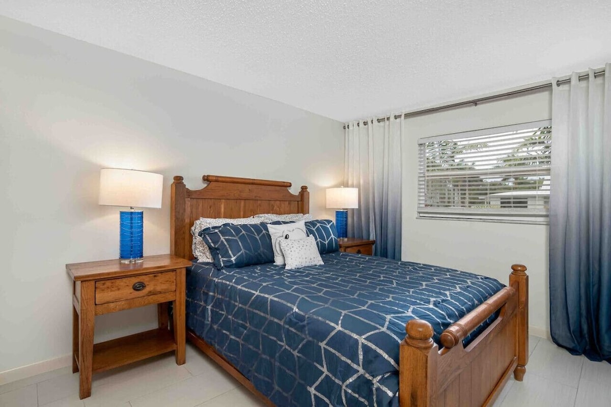 Photo 11 of OLDE NAPLES Beach Luxury