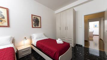 2 makuuhuonetta, ilmainen Wi-Fi, vuodevaatteet