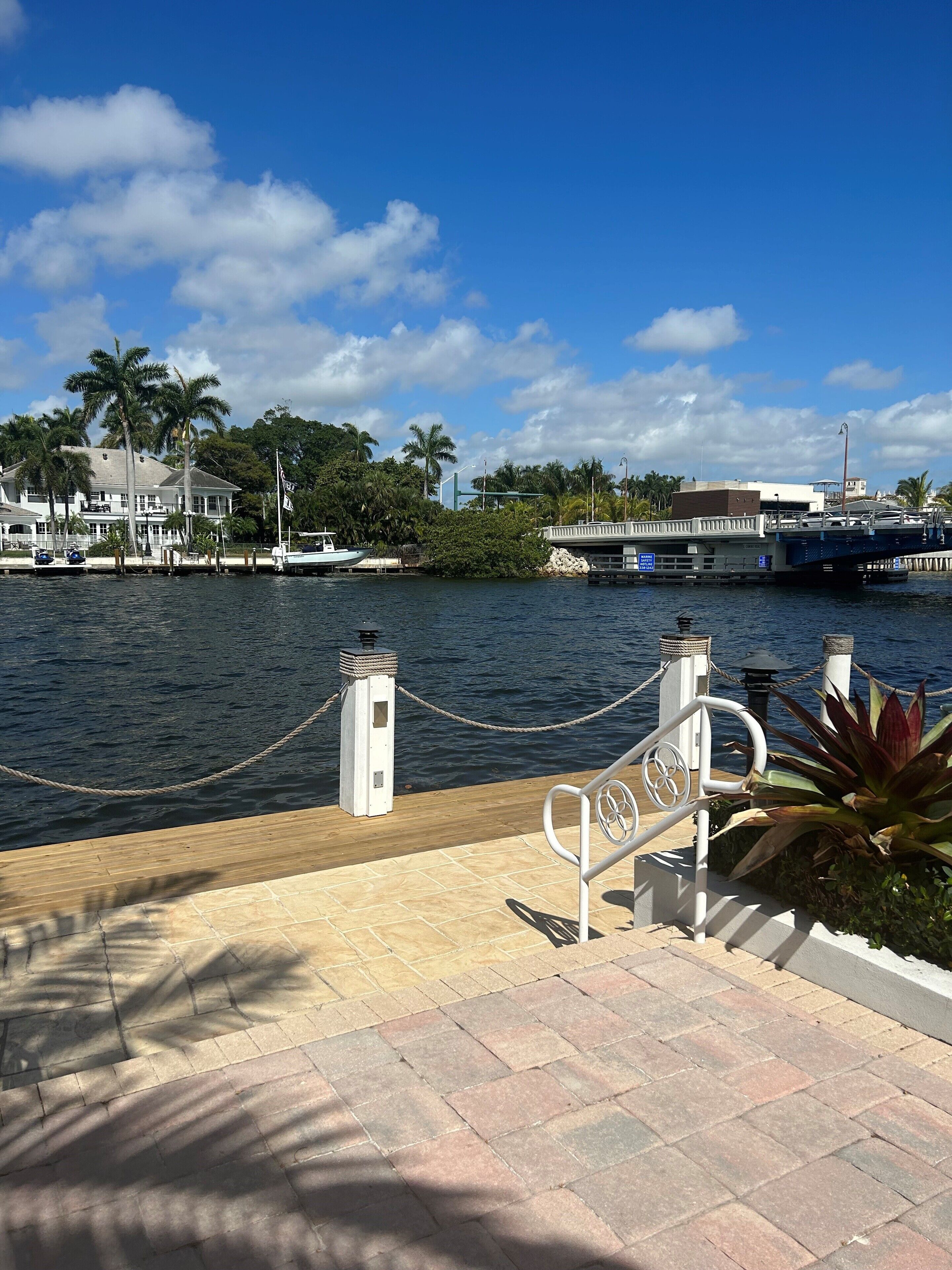 Coastal Style in Boca Raton in Renovated 1/1