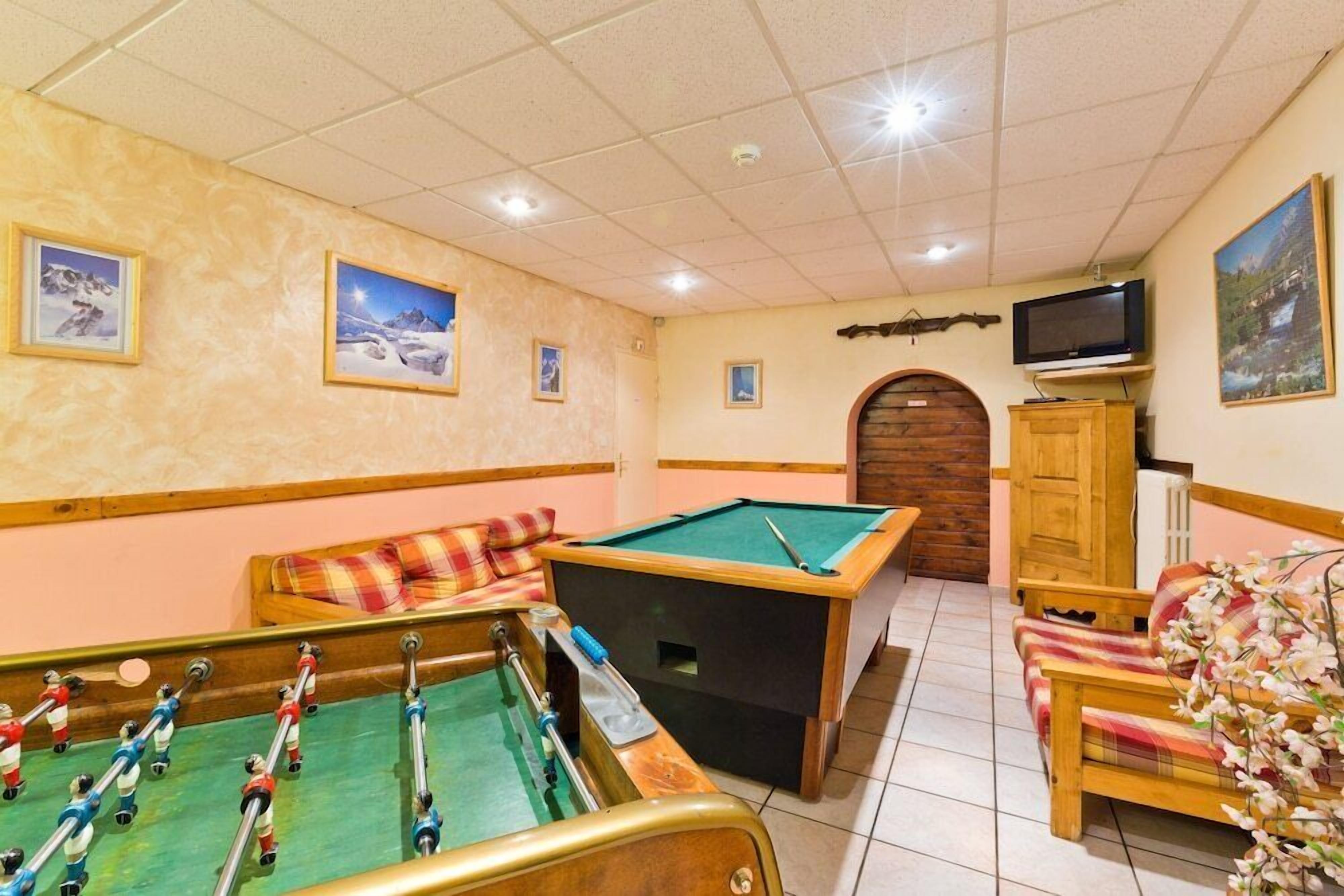Game room
