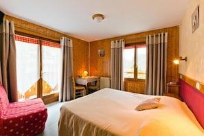 Room - Logis Hotel la Boule de Neige (Samoëns)