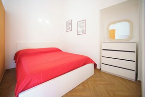 1 quarto, ferros/tábuas de passar roupa, Wi-Fi, roupa de cama