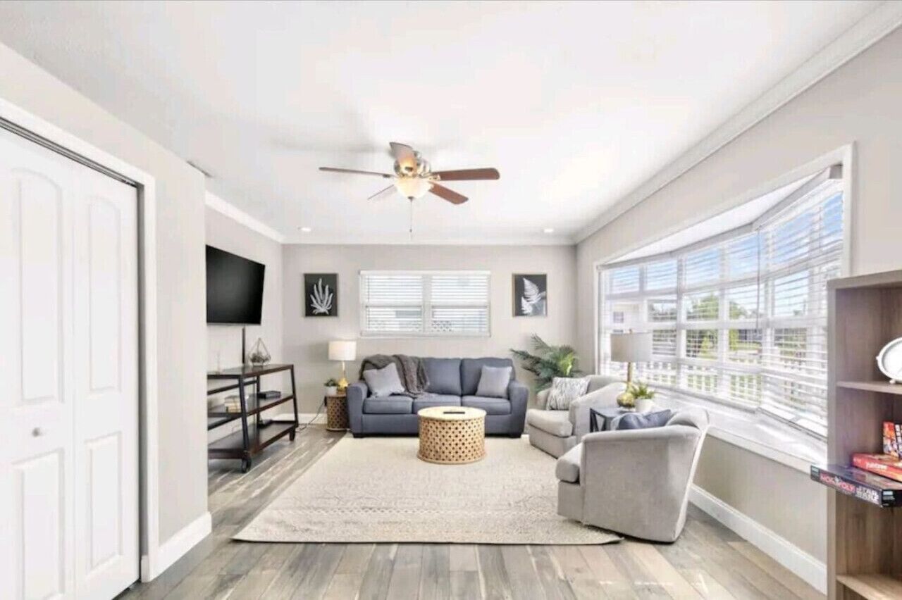 Televisión, chimenea y tenis de mesa 