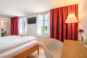 Classic Double Room | Hypo-allergenic bedding, free WiFi, bed sheets - Linde Heiden Swiss Quality Hotel (Heiden)