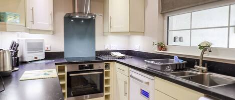 Fridge, dishwasher, electric kettle, toaster