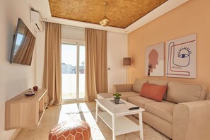 45-tums smart-tv med satellitkanaler och tv