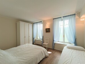 Condo | Desk, laptop workspace, free WiFi - Antica Stresa (Stresa)