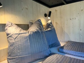2 bedrooms, desk, travel crib, free WiFi