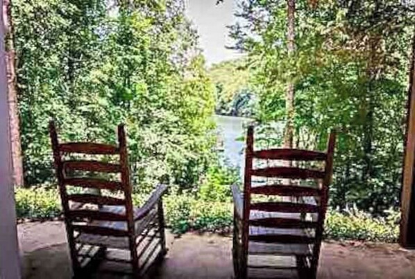 Property grounds - Clearview Cove Lakefront Getaway - Tim’s Ford Lake (Winchester)