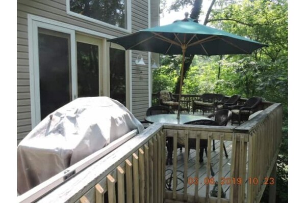 屋外ダイニングエリア