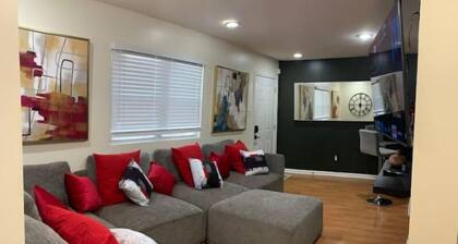 Cozy 2 Bdr *Diamond In The Bluff* Unit 1