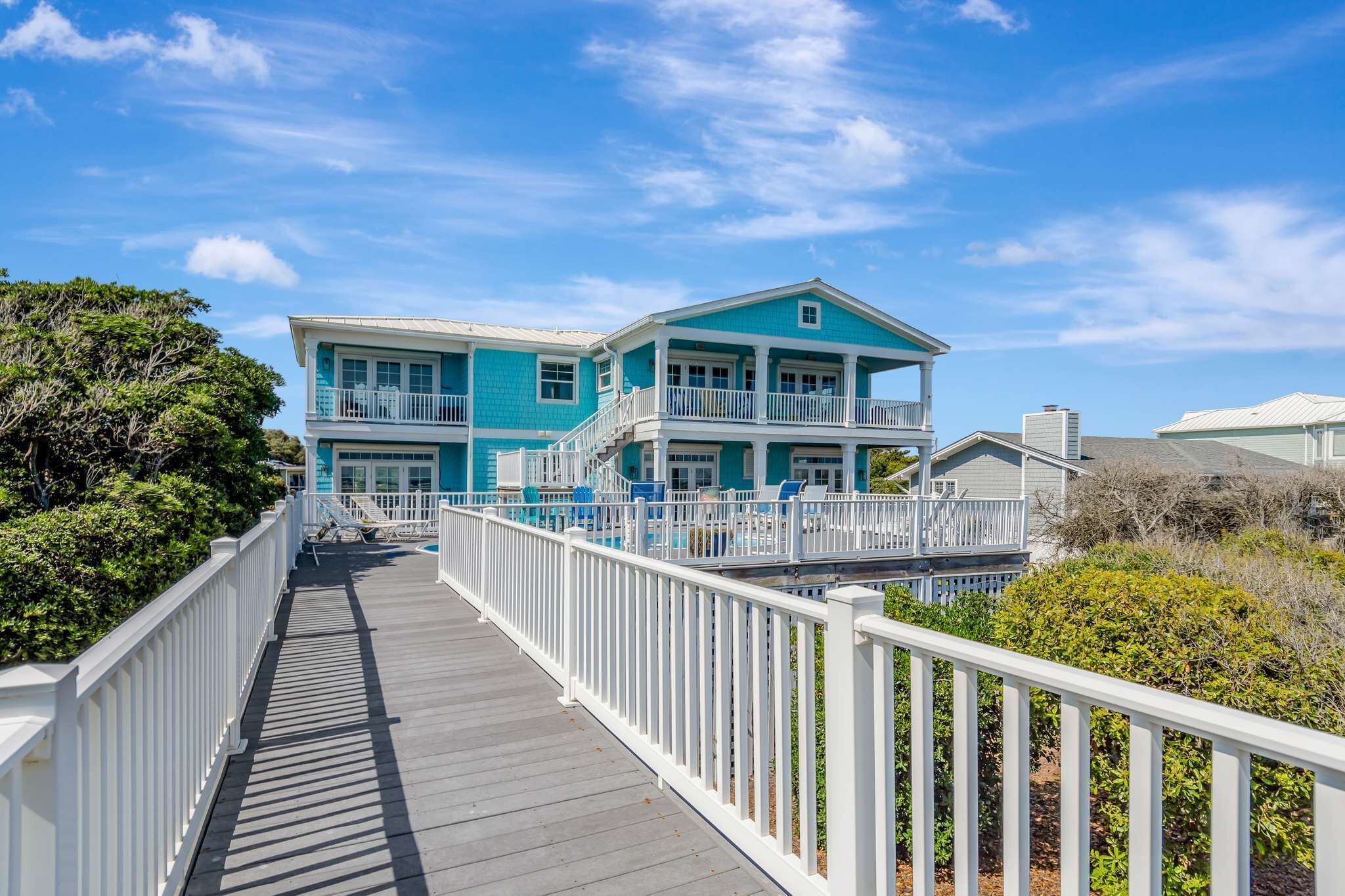 Serenity Shores. Gorgeous, Oceanfront Home with a Pool!