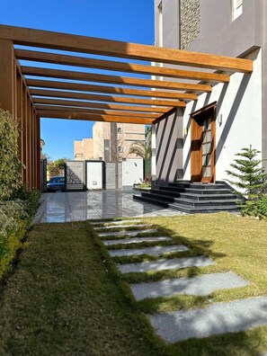 Interior entrance - Beverly hills standalone villa with pool (Sheikh Zayed City)