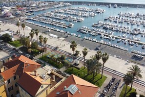 Marina - ML in sea promenade (Chiavari)