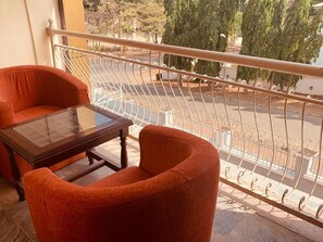 Balcony view - E-Gold Luxury Hotel (Abuja)