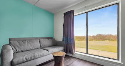 Crystal Palace Resort - Comfort King