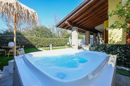 DesenzanoLoft Villa Luxury Jacuzzi & Garden
