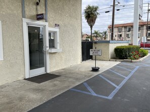 Exterior - Villa Inn Anaheim (Anaheim)