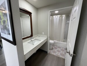 Habitación Deluxe doble | Baño | Toallas