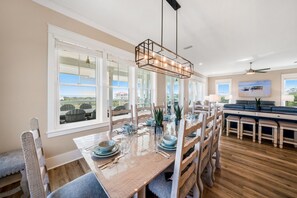 Dining - 4th of July week now available as a Friday or Saturday check in! (St. George Island)