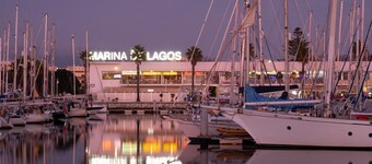 Modern villa near beach [75]