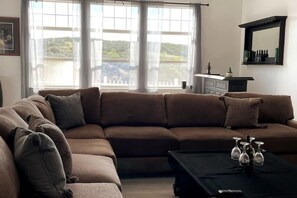 Smart TV y chimenea