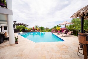 Pool - Luxurious & Comfortable near Town & Beaches (Montego Bay)