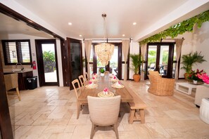 Dining - Luxurious & Comfortable near Town & Beaches (Montego Bay)