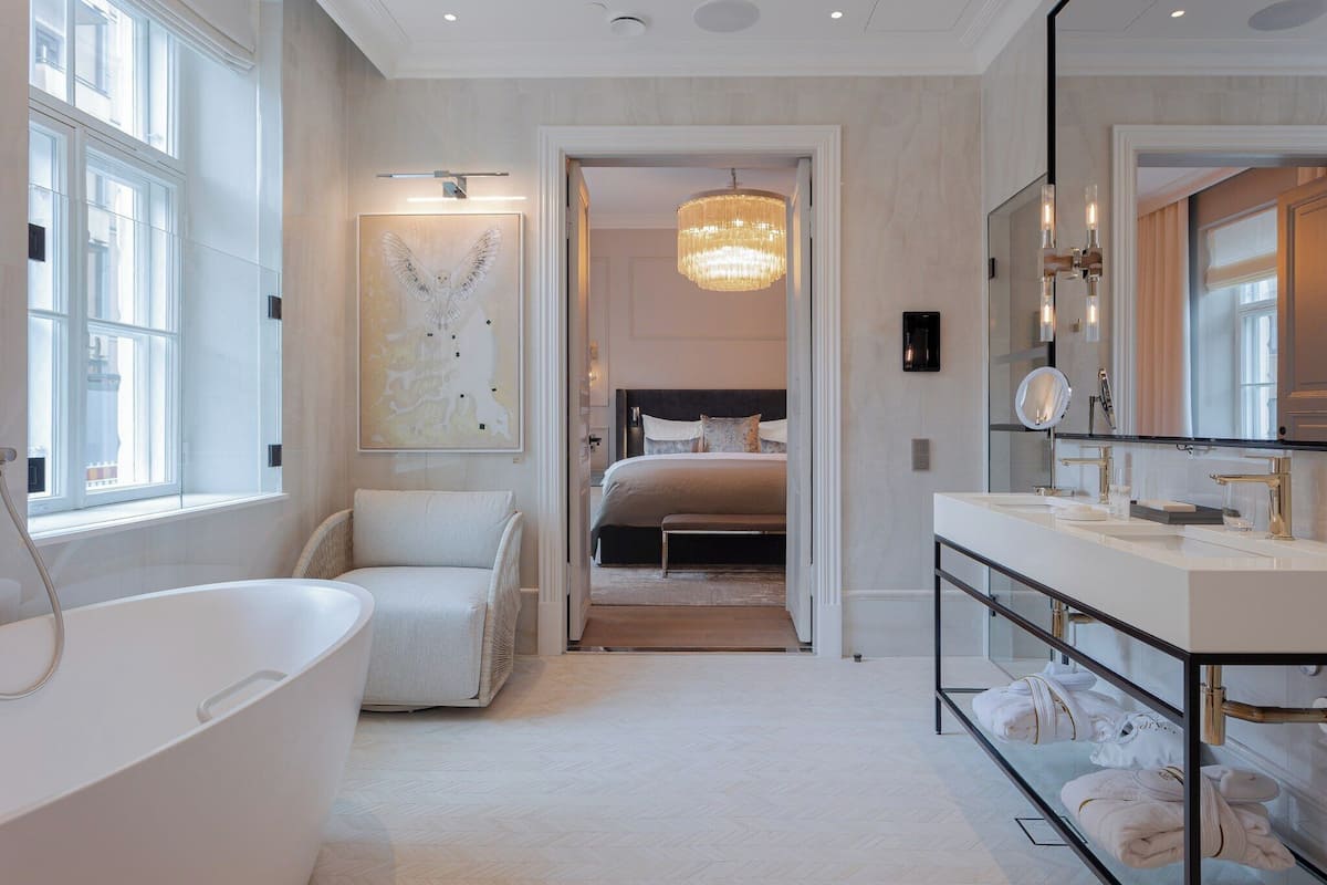 1 slaapkamer, luxe beddengoed, donzen dekbedden, een minibar