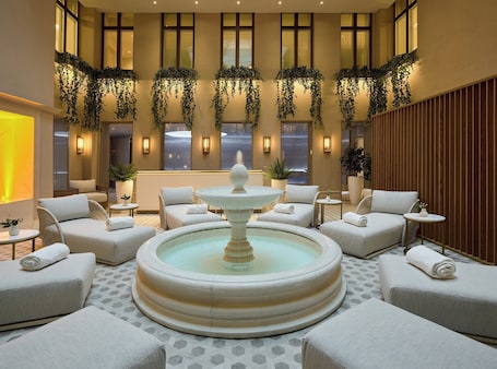 Couples treatment rooms, sauna, hot tub, steam room, body treatments