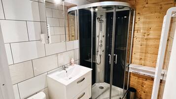 Een douche, zeep