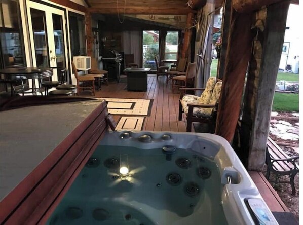 Tina de hidromasaje interior