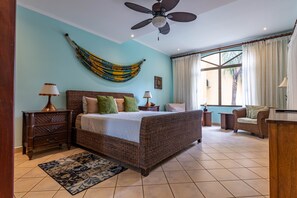 3 bedrooms, in-room safe, free WiFi, bed sheets