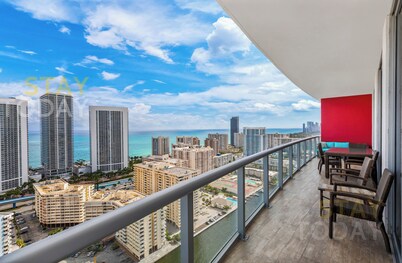 ★★★★★PENTHOUSE IN THE SKY. 3BDR/3BA LUXURY CONDO. DIRECT OCEAN VIEW.