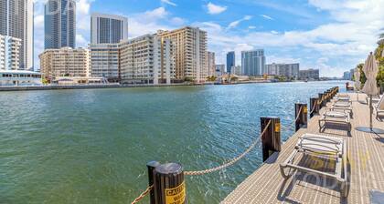 ★★★★★PENTHOUSE IN THE SKY. 3BDR/3BA LUXURY CONDO. DIRECT OCEAN VIEW.