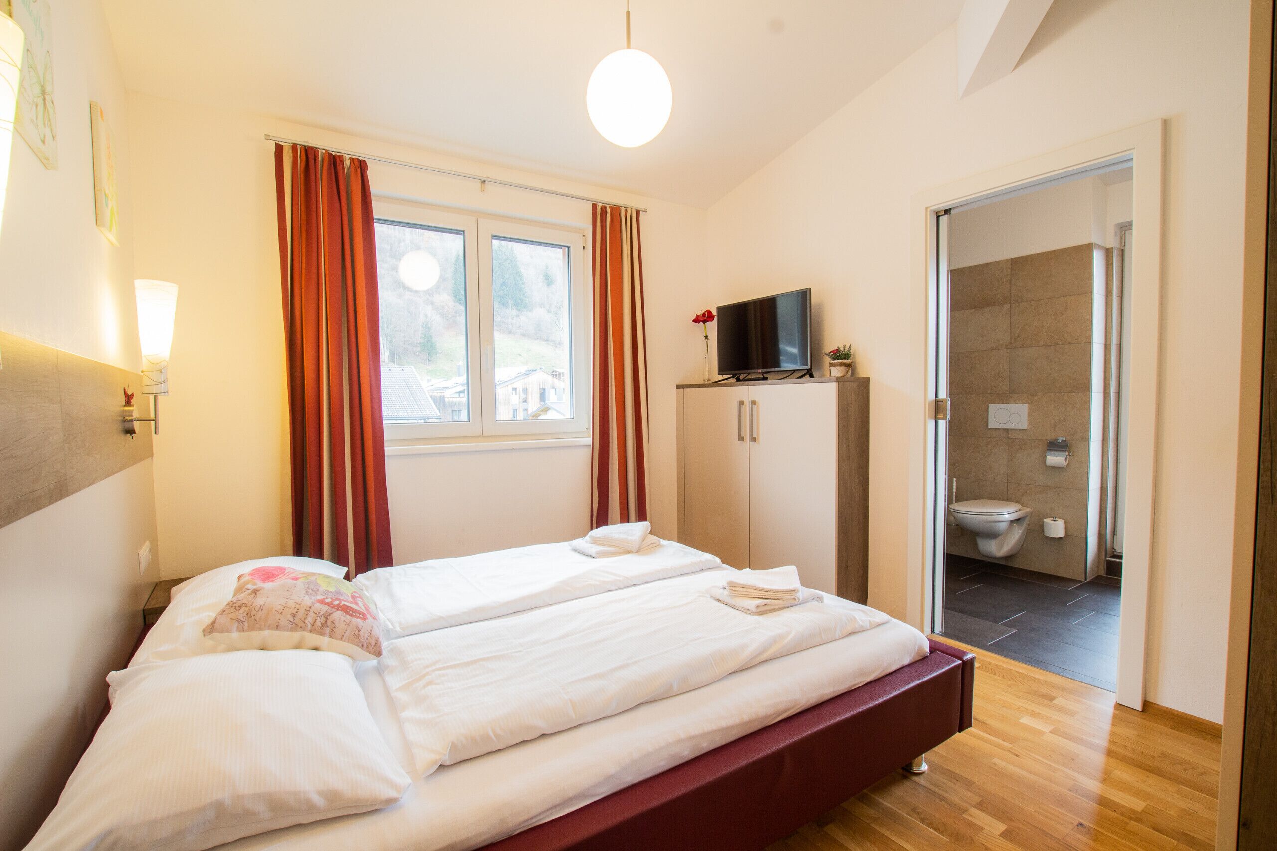 3 Schlafzimmer, kostenloses WLAN, Bettwäsche