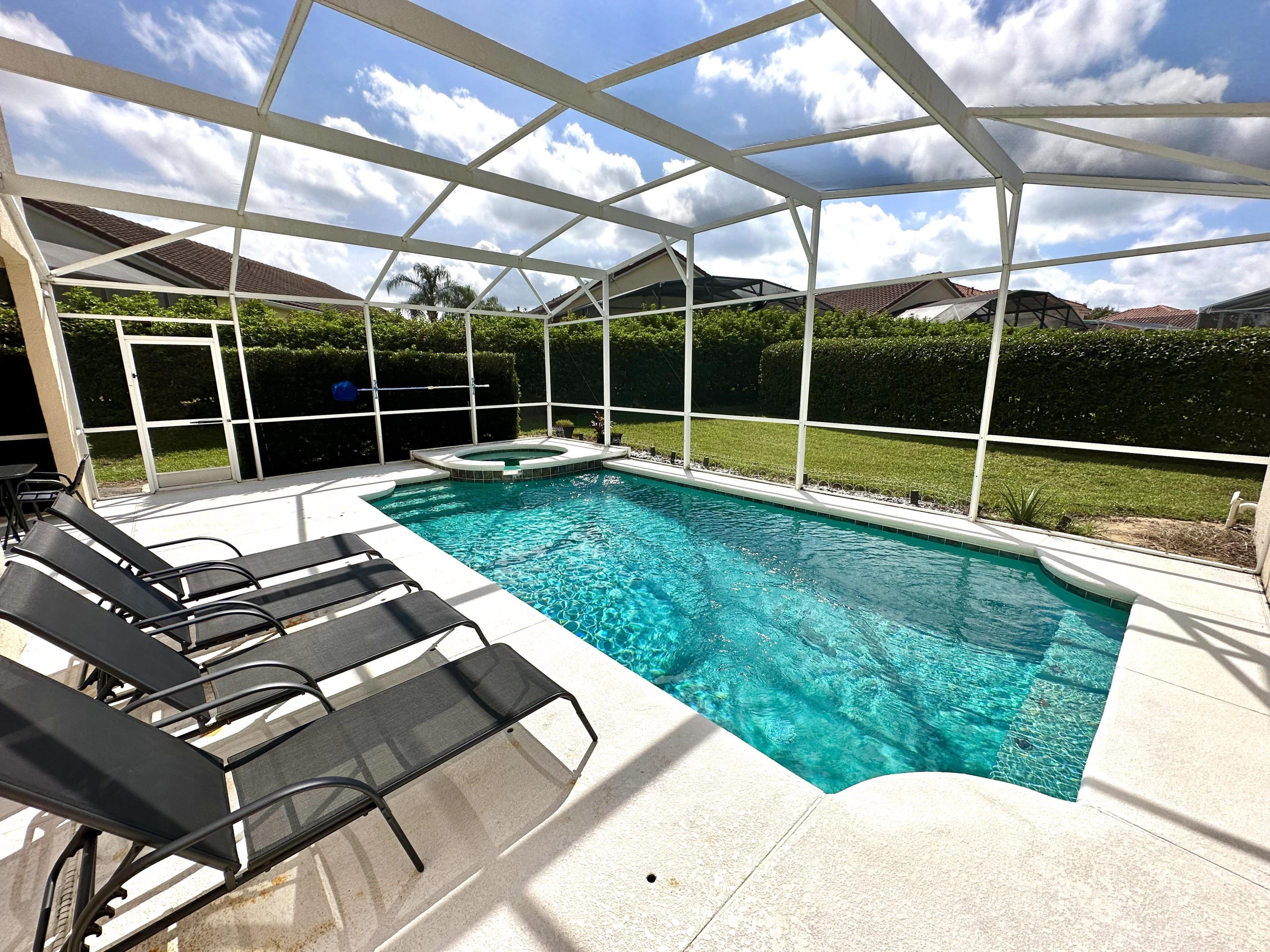 Amazing Tuscan Hills home in gated community with pool and spa!