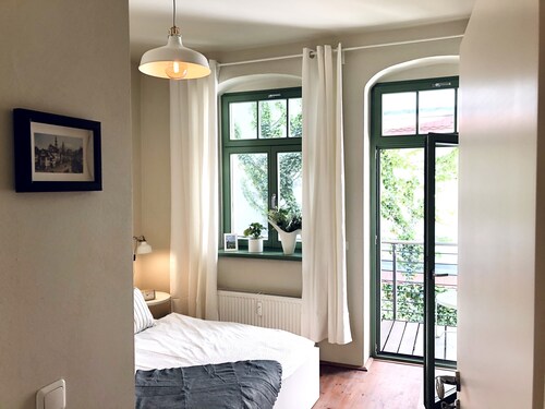 Scandinavian 2-zi Apartment im Zentrum + Balkon
