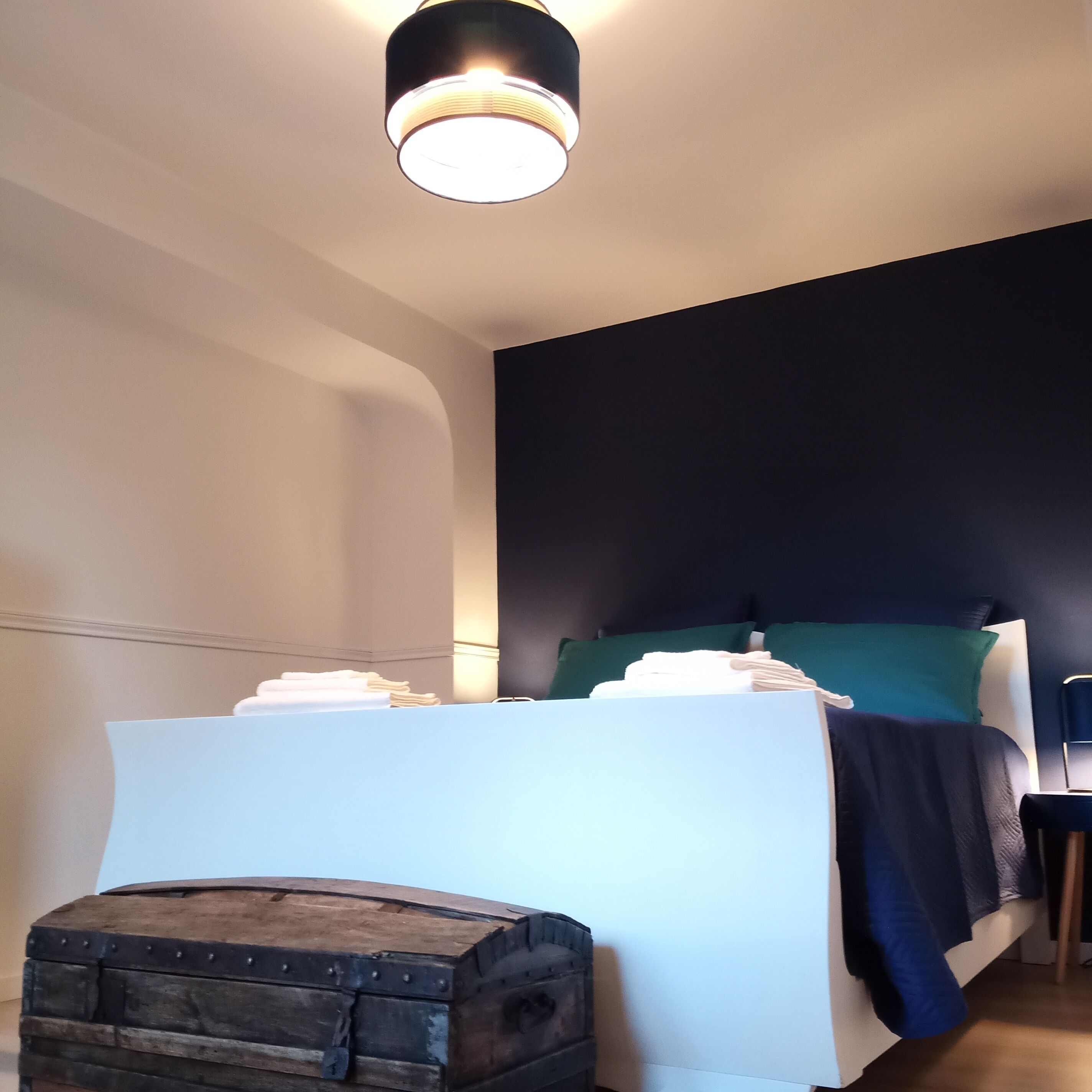 2 chambres, fer et planche à repasser, lit parapluie, Wi-Fi gratuit