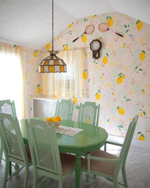 Dining - Just a few blocks from Lake Erie! 4 season home with a cozy cottagey feel. (Lakeside Marblehead)