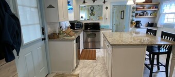 Just a few blocks from Lake Erie!  4 season home with a cozy cottagey feel.