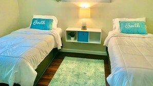 2 slaapkamers, een strijkplank/strijkijzer, wifi, beddengoed