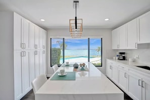 Fridge, microwave, oven, stovetop - Super Luxury Bayfront Compound (Miami)