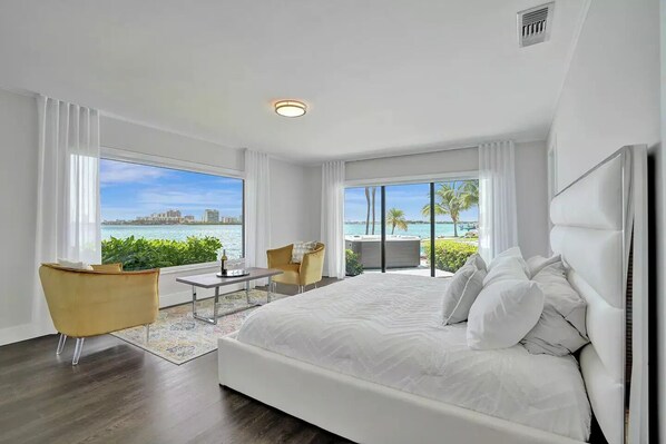 6 bedrooms, iron/ironing board, travel cot, free WiFi - Super Luxury Bayfront Compound (Miami)