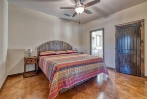 5 bedrooms, free WiFi