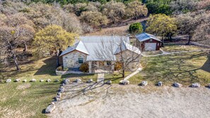 Exterior - Beautiful home in the Comanche Crossing Subdivision (Concan)