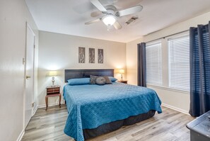 4 bedrooms, iron/ironing board, free WiFi