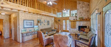 Smart TV, fireplace, DVD player